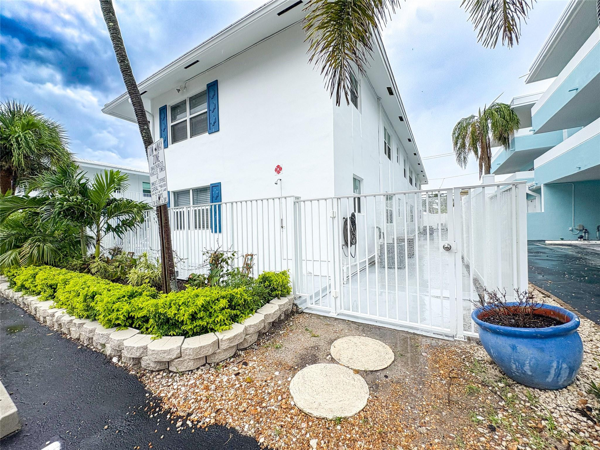 4541 N Ocean #8 Fort Lauderdale, FL 33308