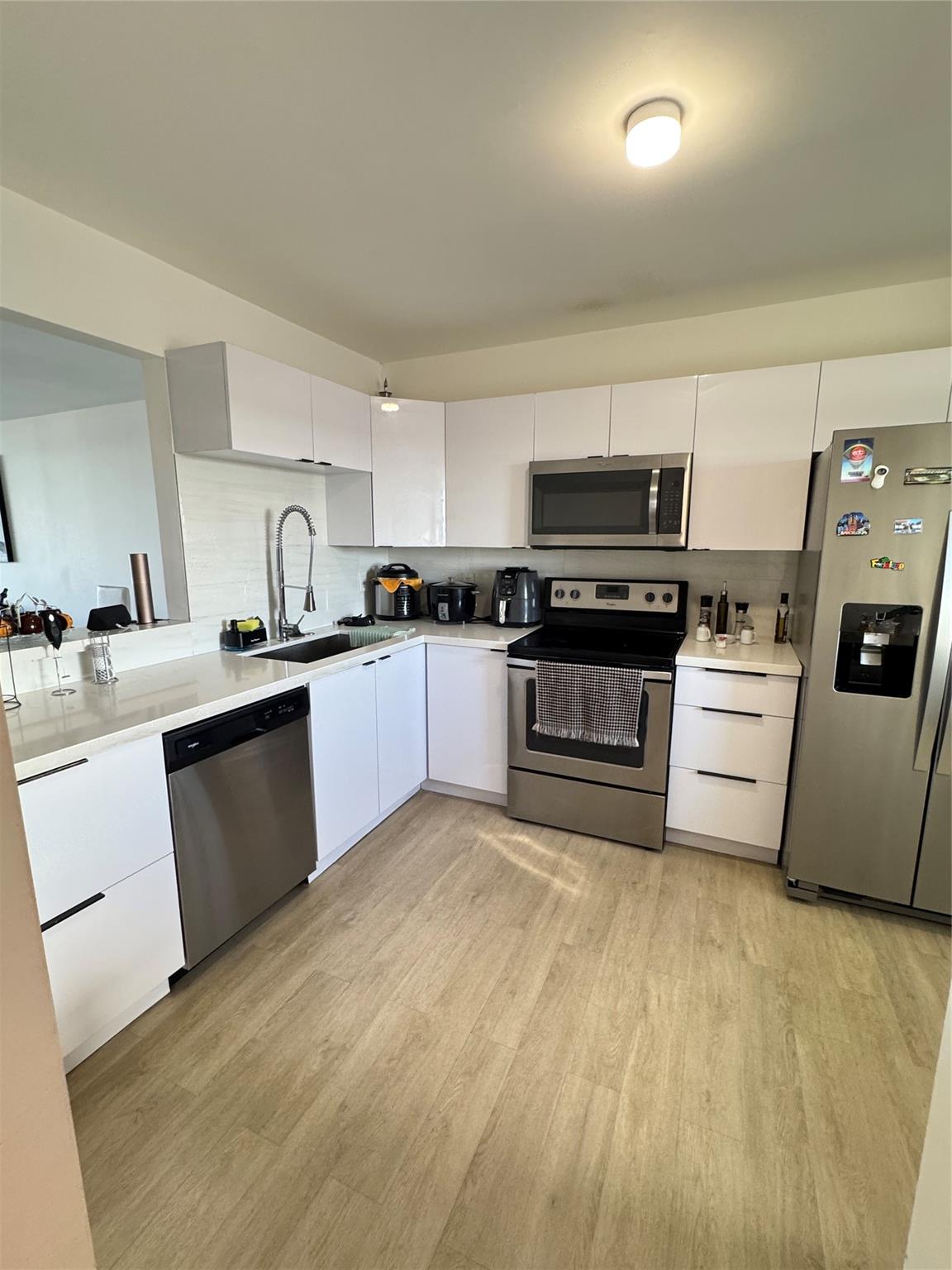 1770 NE 191st St #816