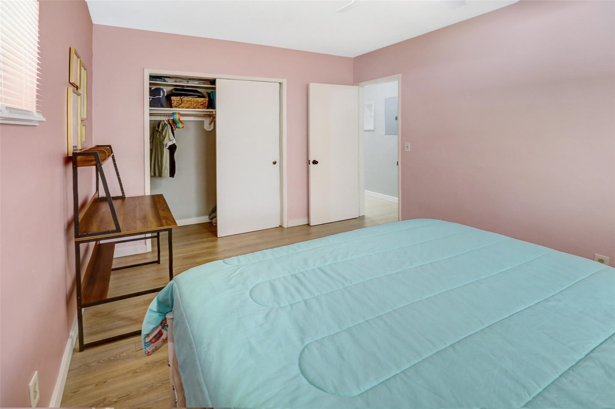 131 NE 55th St Oakland Park, FL 33334