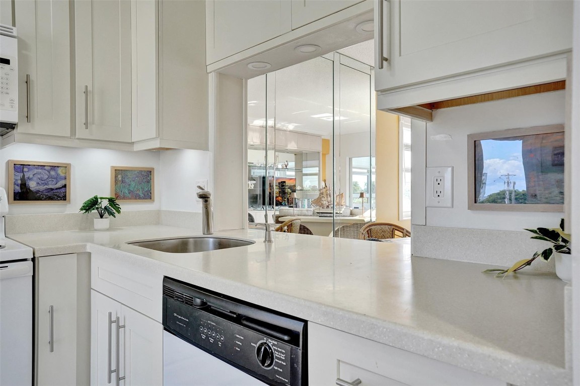 1481 S Ocean #412 Pompano Beach, FL 33062