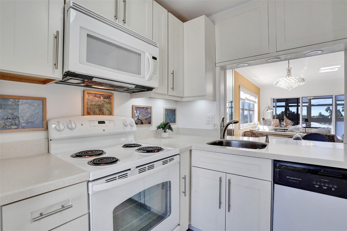 1481 S Ocean #412 Pompano Beach, FL 33062