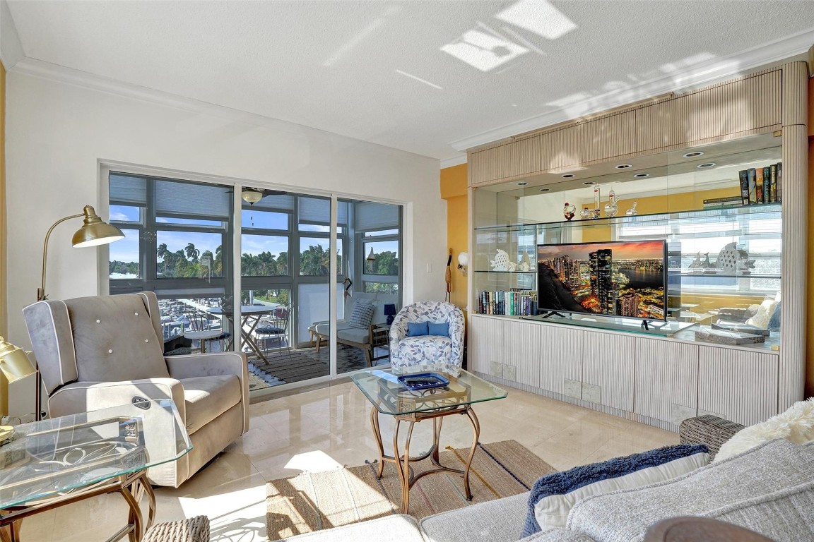 1481 S Ocean #412 Pompano Beach, FL 33062