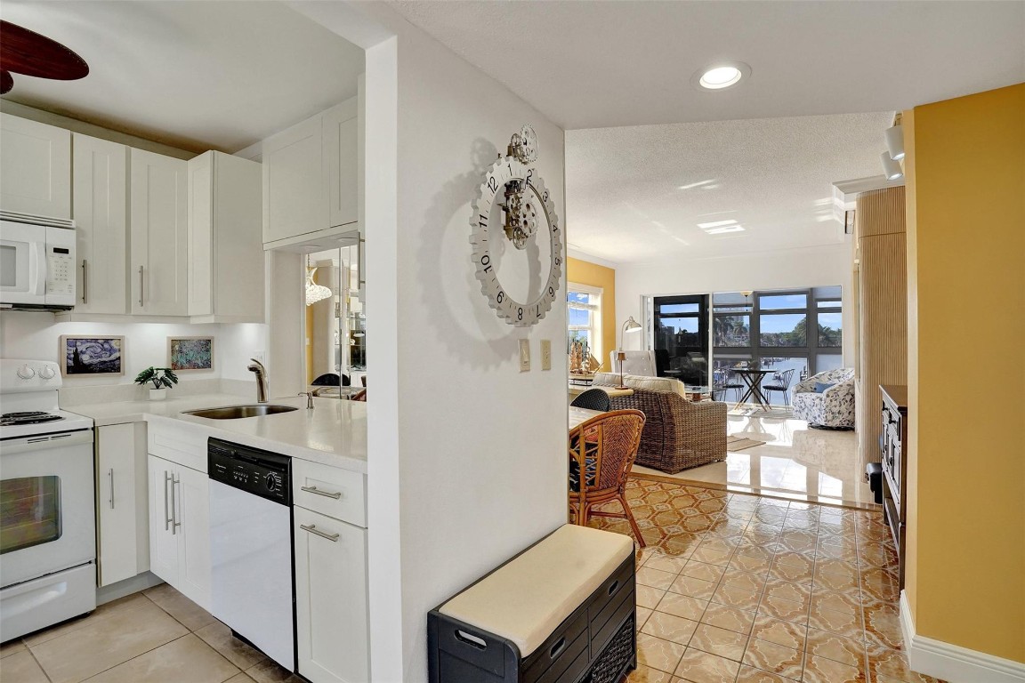 1481 S Ocean #412 Pompano Beach, FL 33062