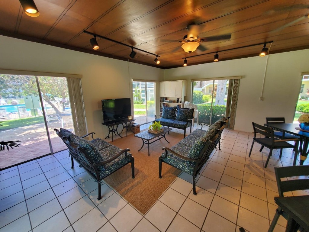 1481 S Ocean #412 Pompano Beach, FL 33062