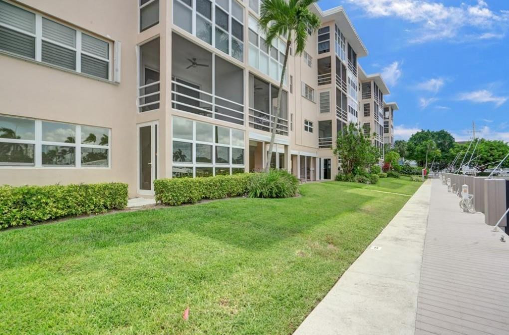 1481 S Ocean #412 Pompano Beach, FL 33062