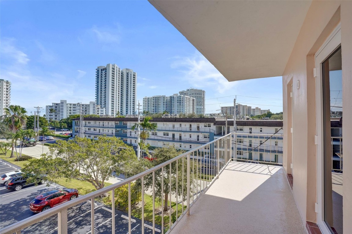 1481 S Ocean #412 Pompano Beach, FL 33062