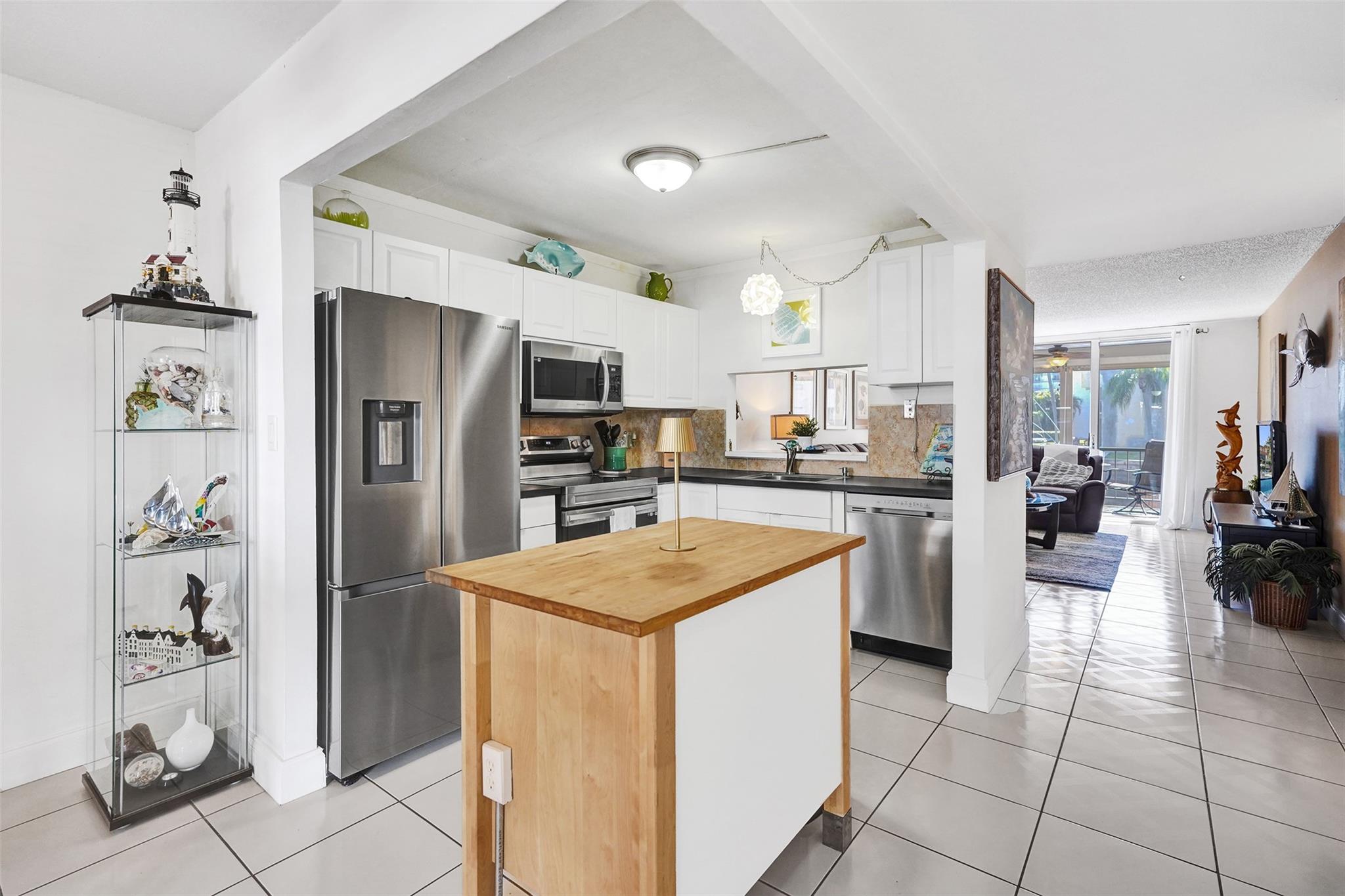 777 S Federal Hwy #103-L