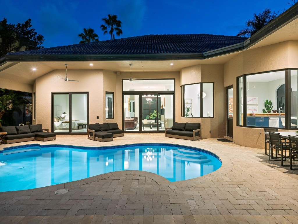 2583 Mayfair Ln Weston, FL 33327