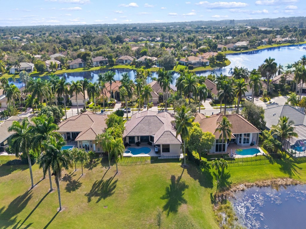 2583 Mayfair Ln Weston, FL 33327