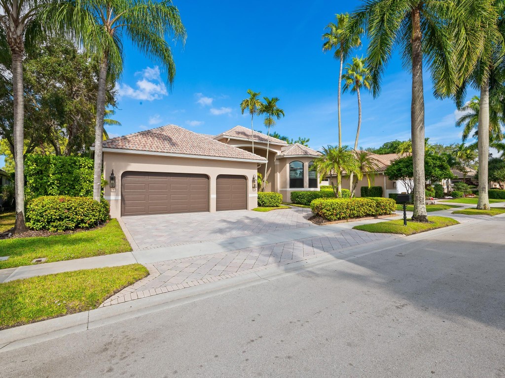 2583 Mayfair Ln Weston, FL 33327