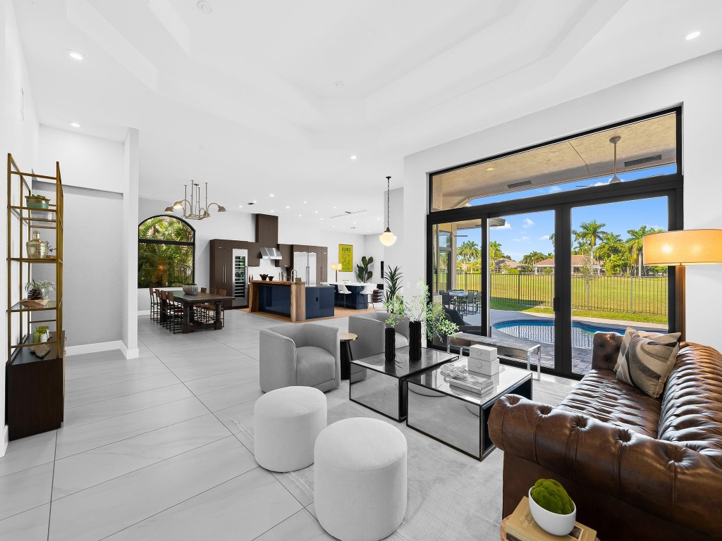 2583 Mayfair Ln Weston, FL 33327