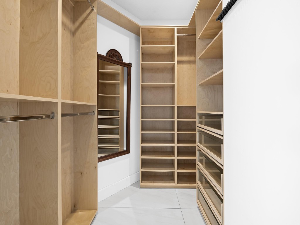 2583 Mayfair Ln Weston, FL 33327