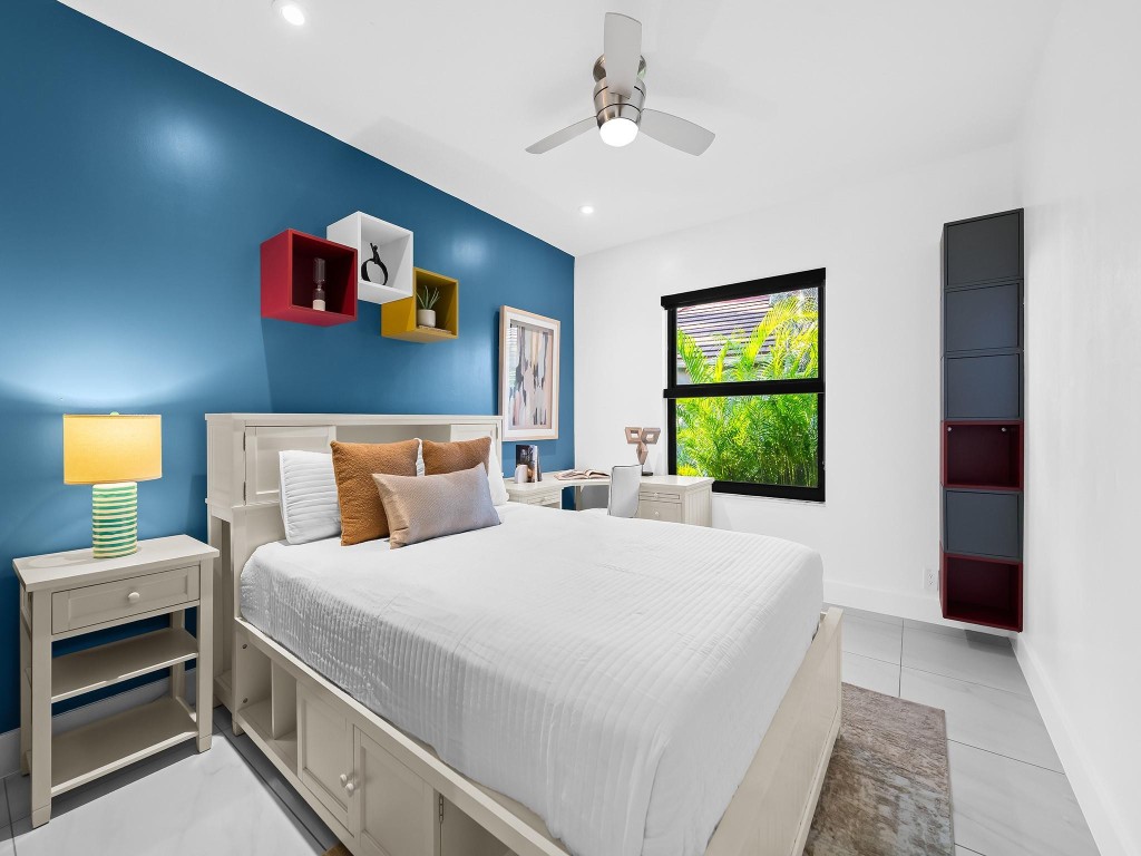 2583 Mayfair Ln Weston, FL 33327