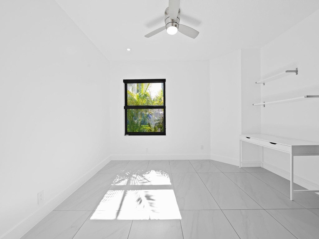 2583 Mayfair Ln Weston, FL 33327