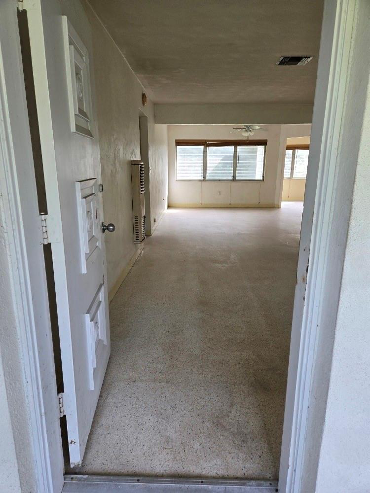 2702 Hayes St Hollywood, FL 33020