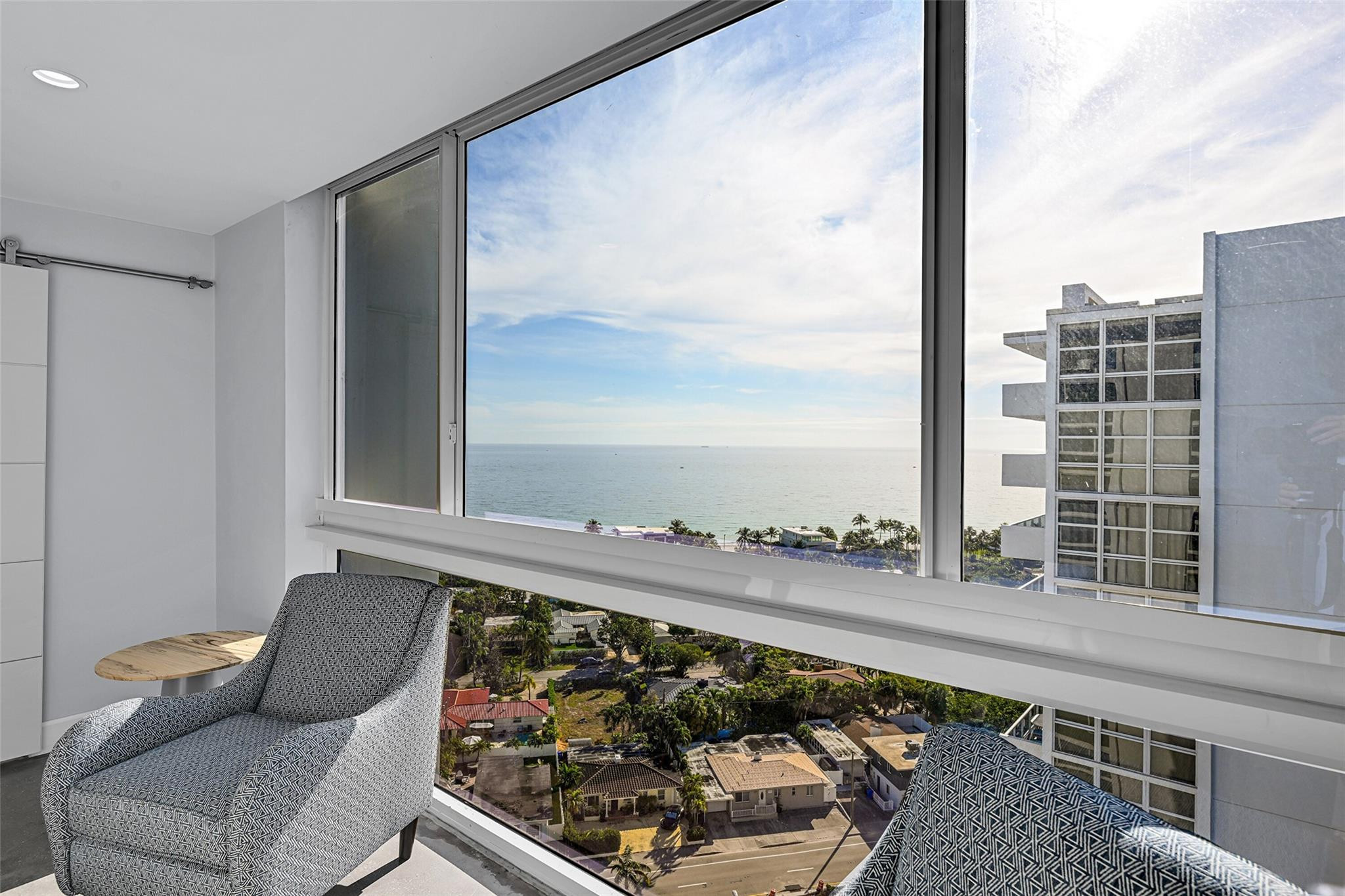 2715 N Ocean #18E Fort Lauderdale, FL 33308