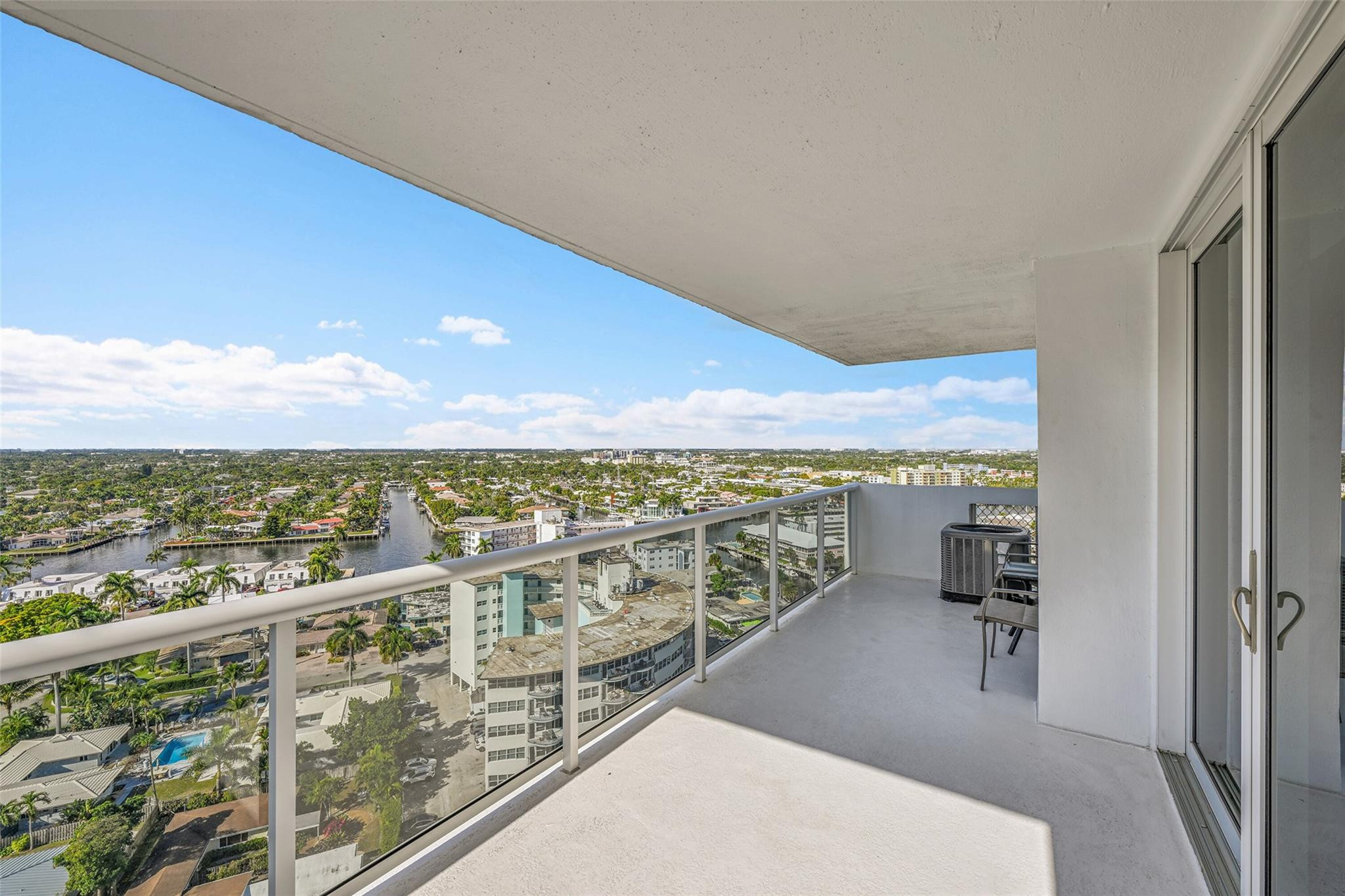 2715 N Ocean #18E Fort Lauderdale, FL 33308