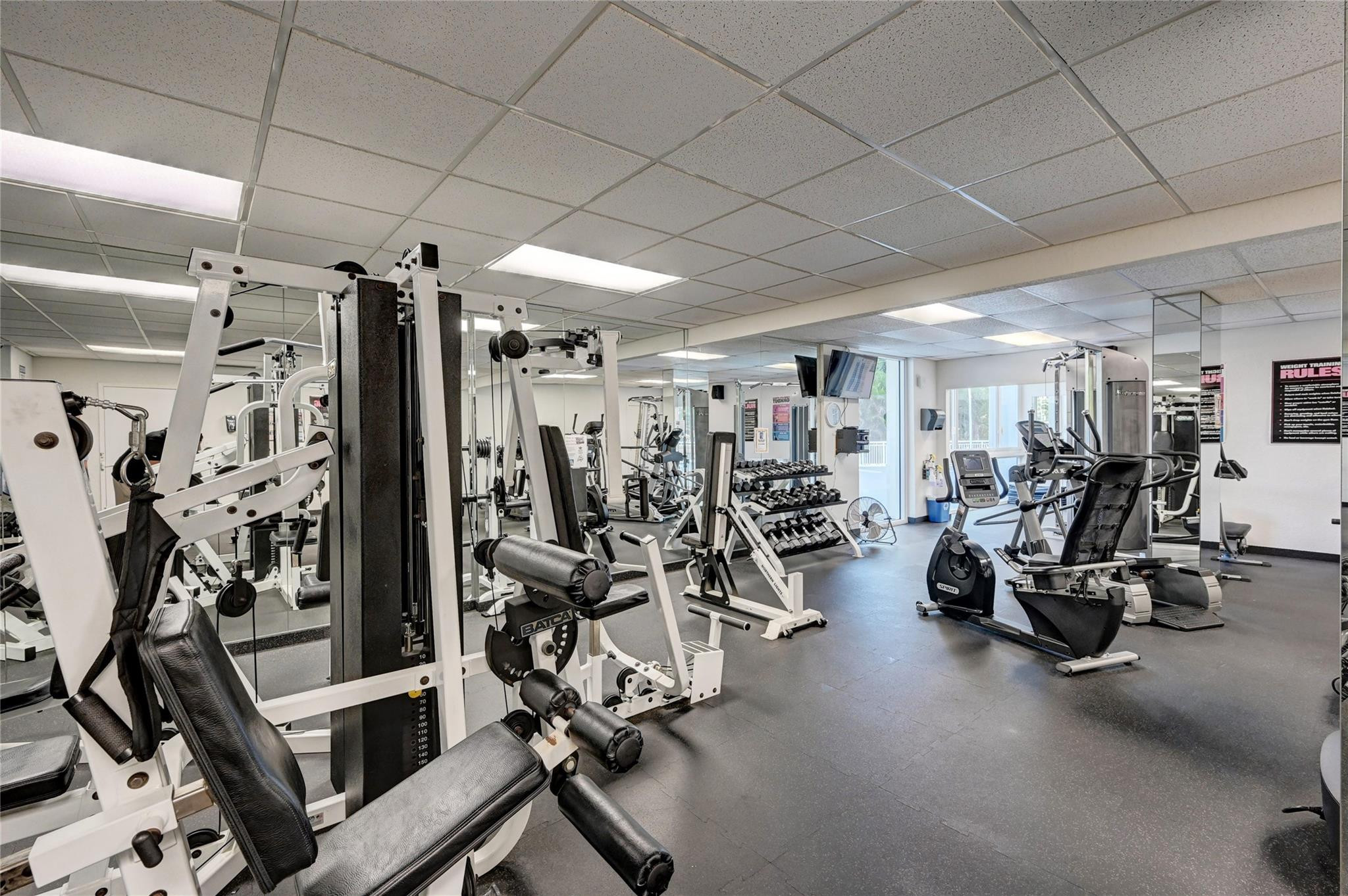 2715 N Ocean #18E Fort Lauderdale, FL 33308