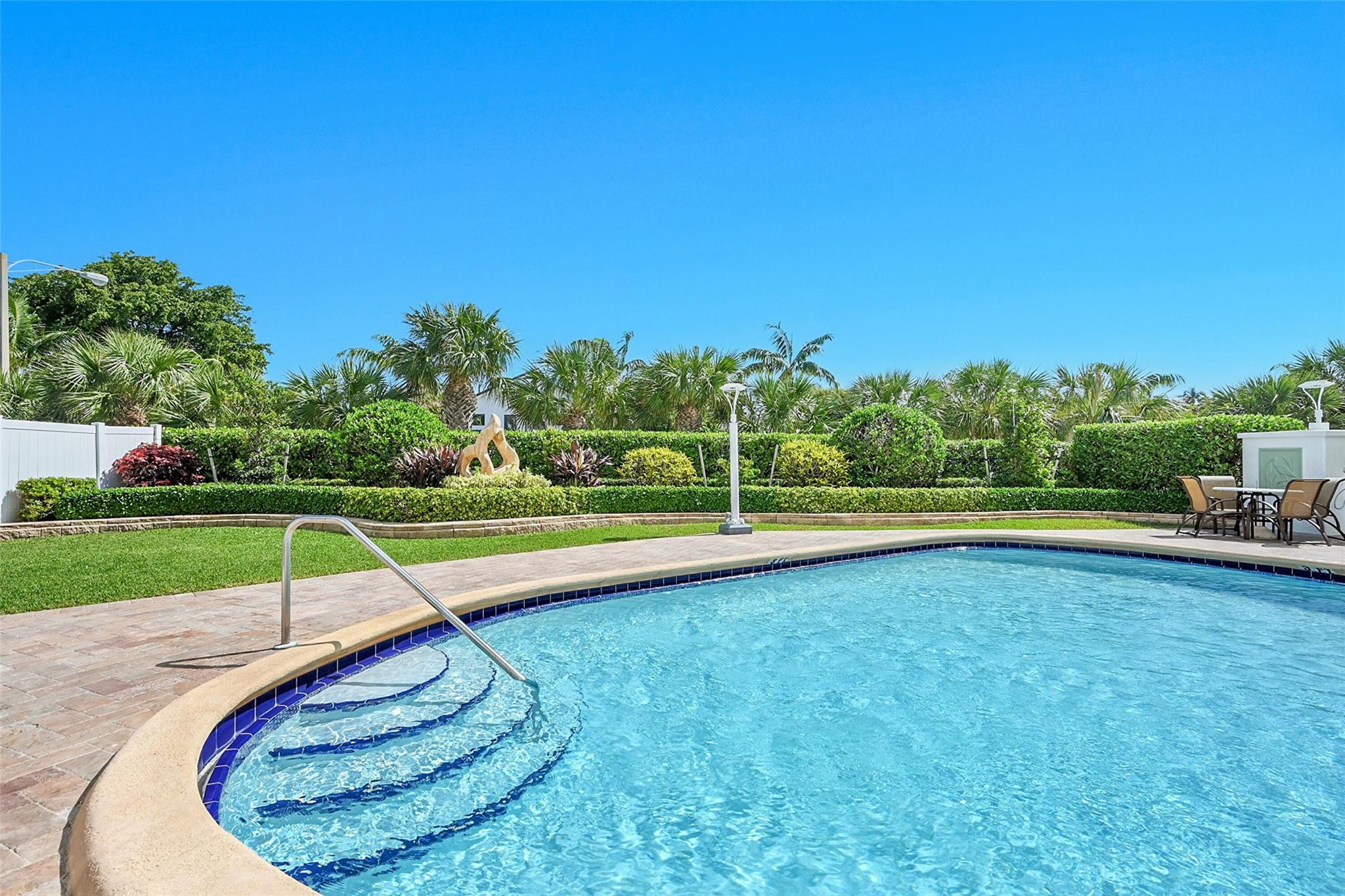 2715 N Ocean #18E Fort Lauderdale, FL 33308