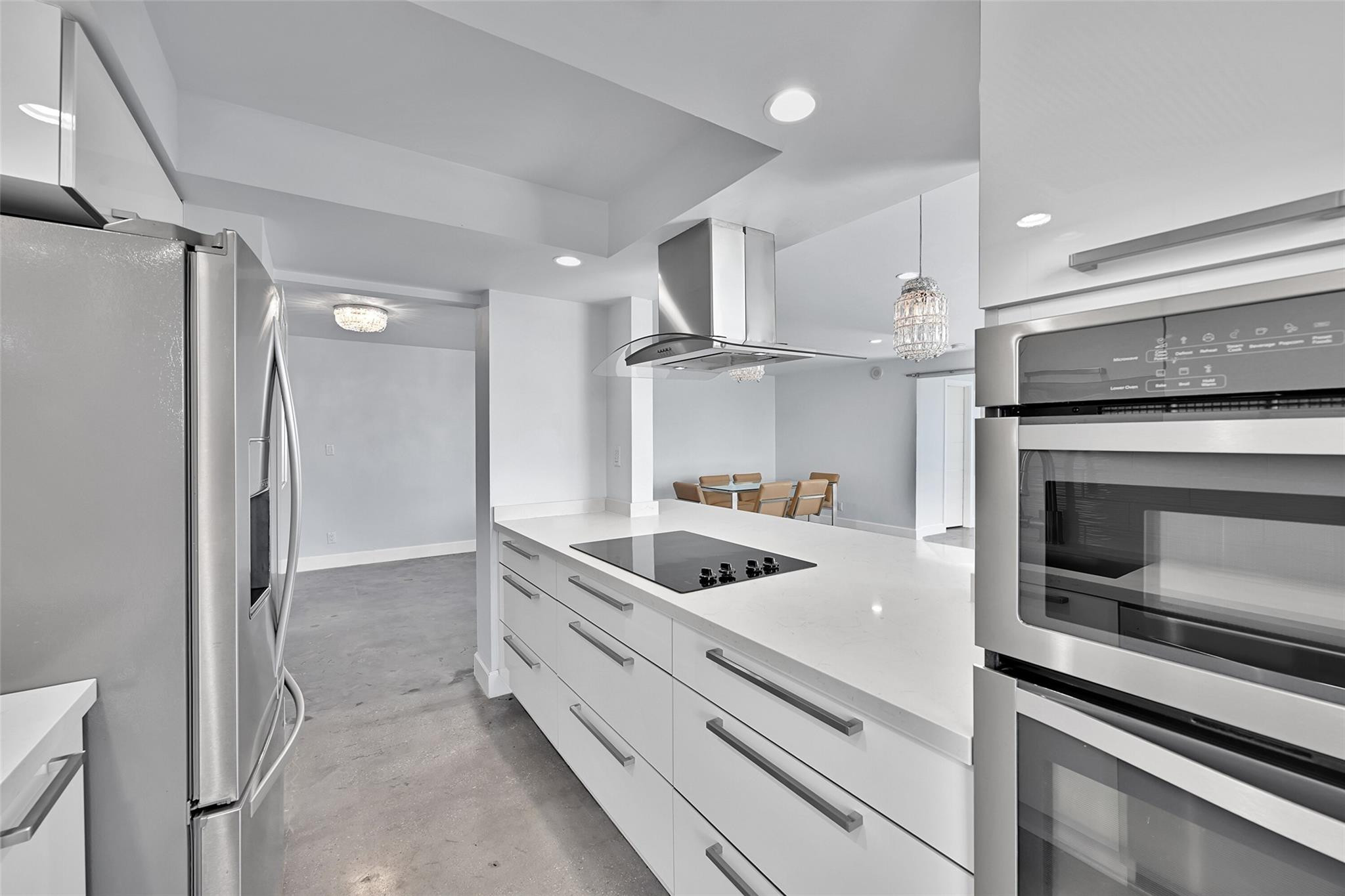 2715 N Ocean #18E Fort Lauderdale, FL 33308