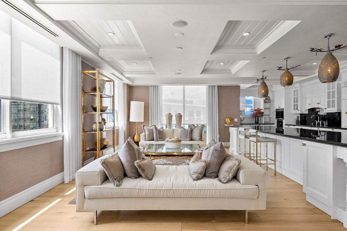 350 SE 2nd #GPH10 Fort Lauderdale, FL 33301