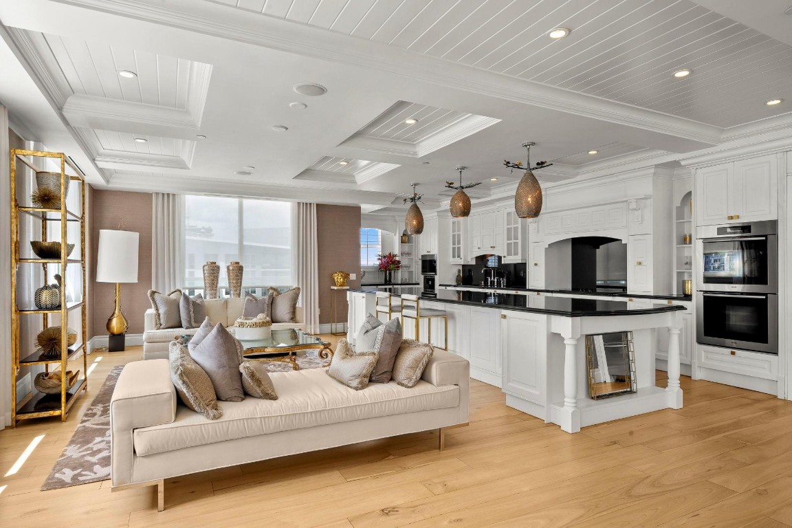 350 SE 2nd #GPH10 Fort Lauderdale, FL 33301