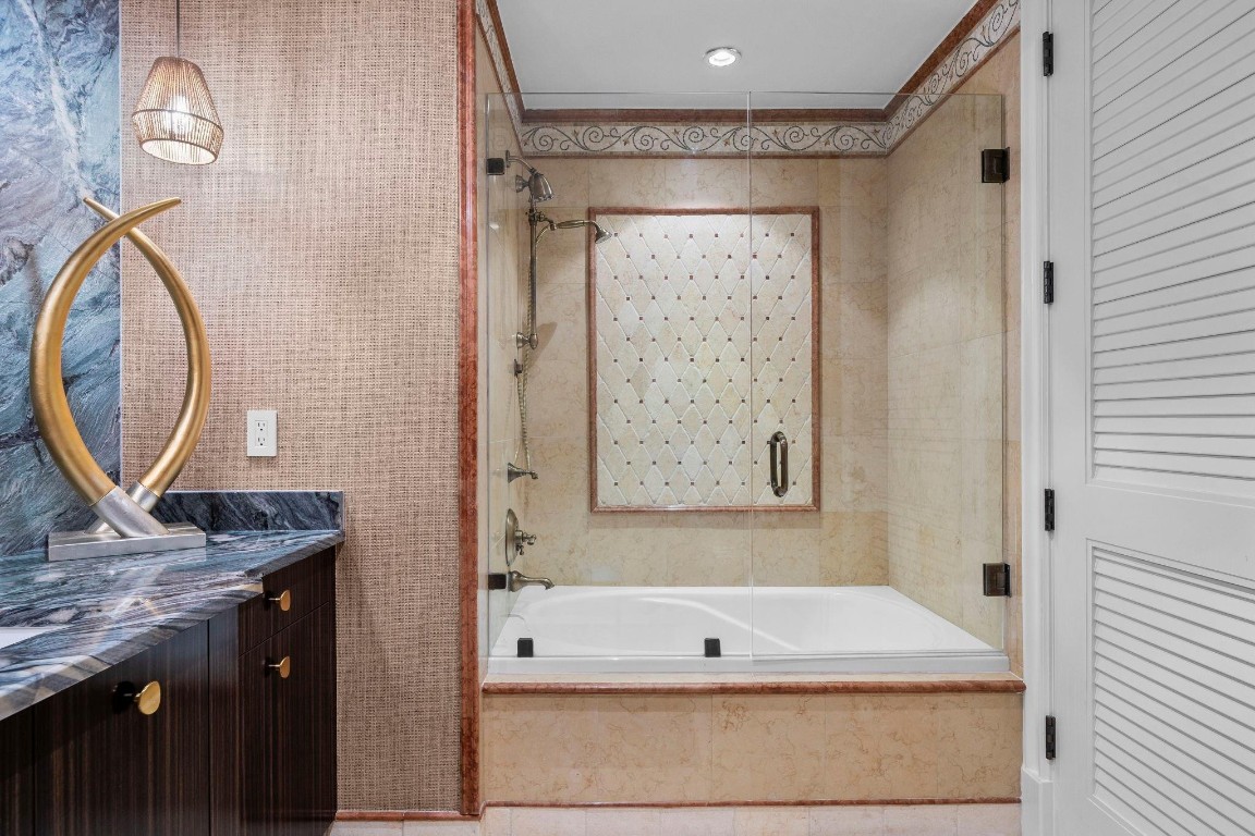 350 SE 2nd #GPH10 Fort Lauderdale, FL 33301