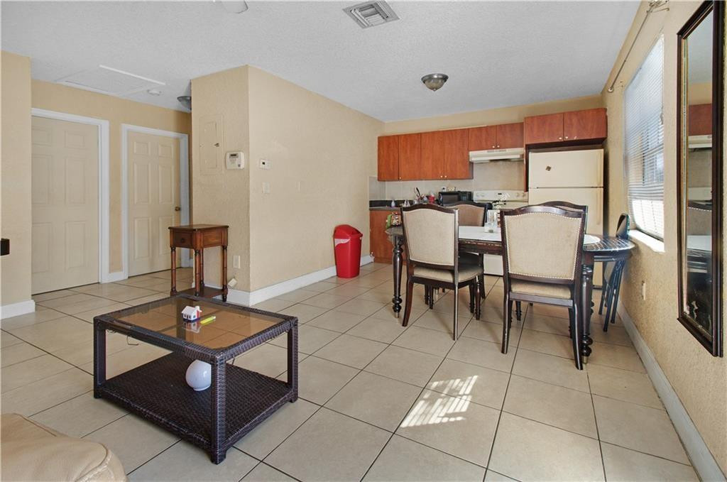 1305 NW 2nd Pompano Beach, FL 33060