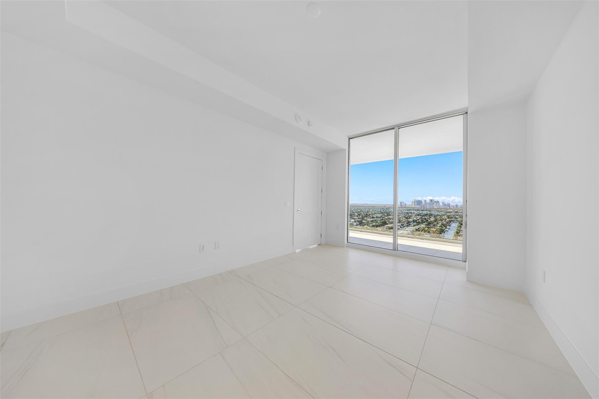 153 N Seabreeze #2503-S Fort Lauderdale, FL 33304