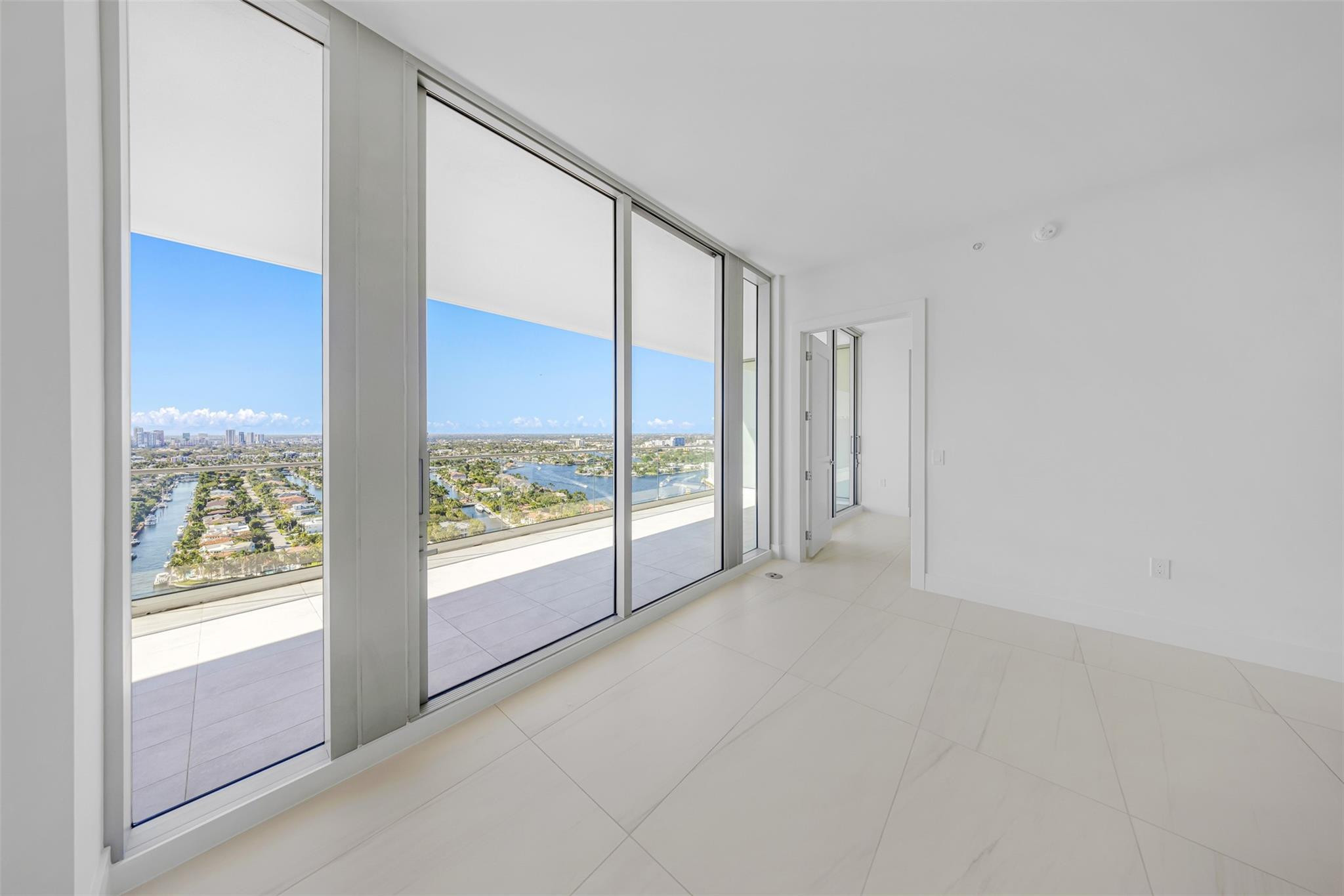 153 N Seabreeze #2503-S Fort Lauderdale, FL 33304