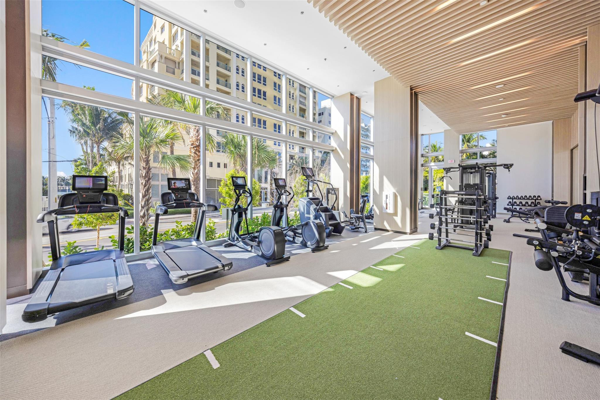 153 N Seabreeze #2503-S Fort Lauderdale, FL 33304