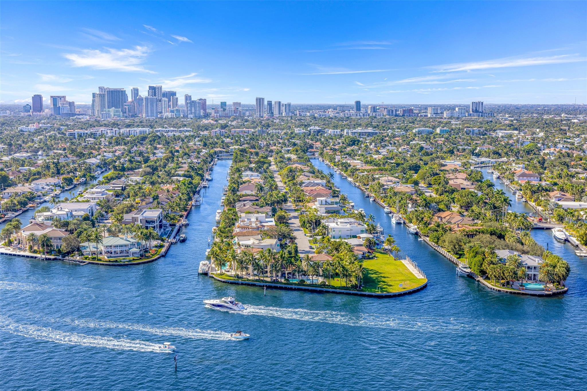 153 N Seabreeze #2503-S Fort Lauderdale, FL 33304