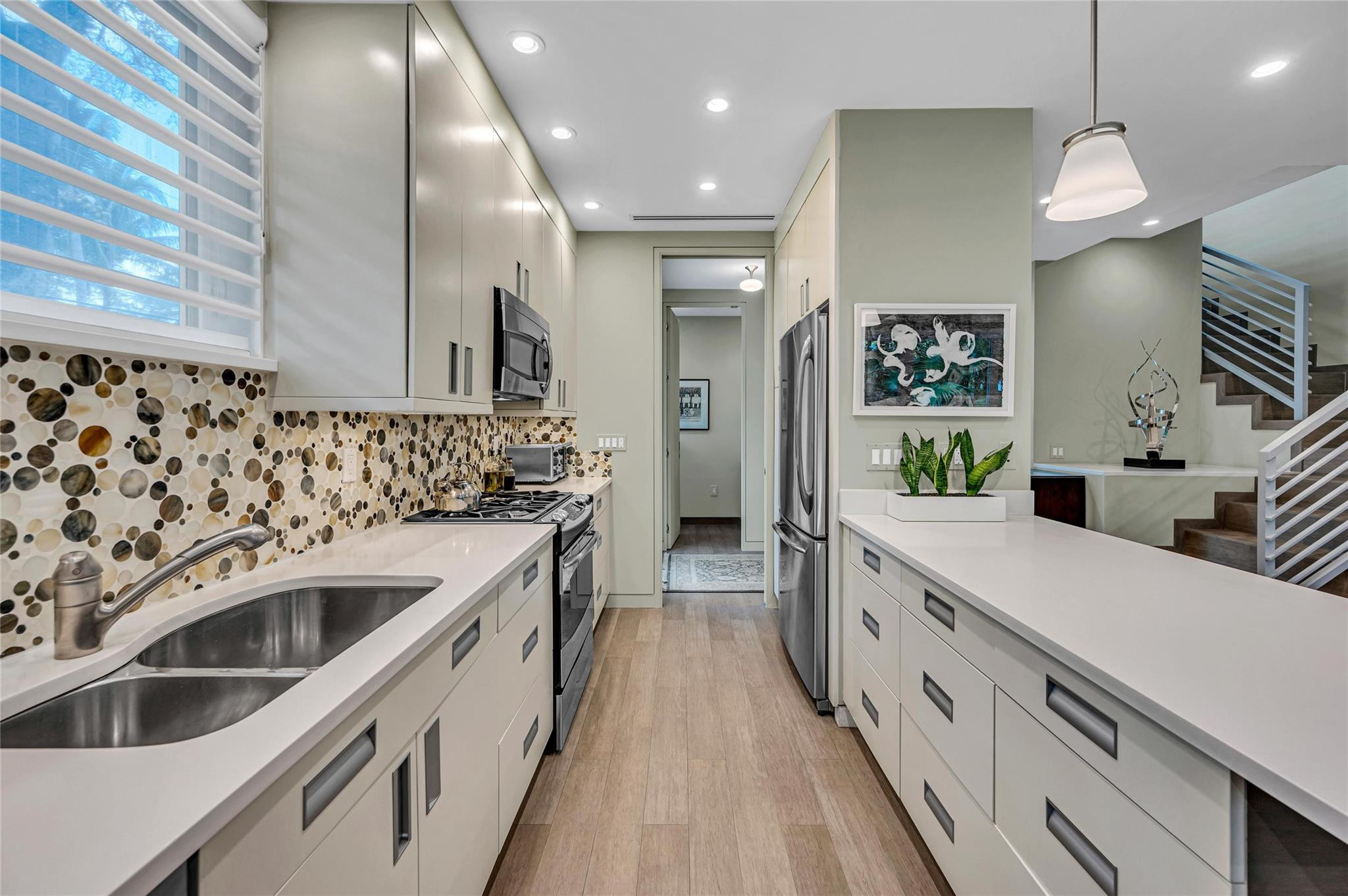 1200 NE 2nd Fort Lauderdale, FL 33301