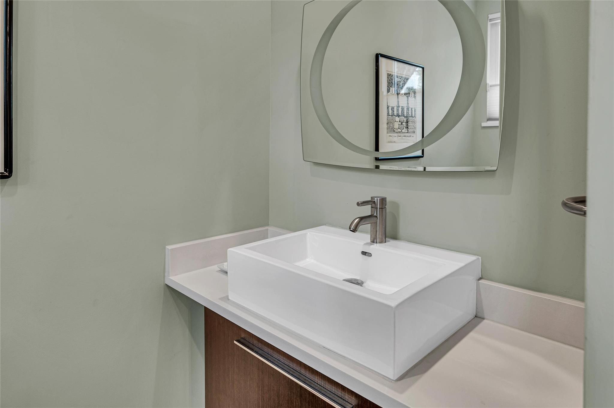 1200 NE 2nd Fort Lauderdale, FL 33301