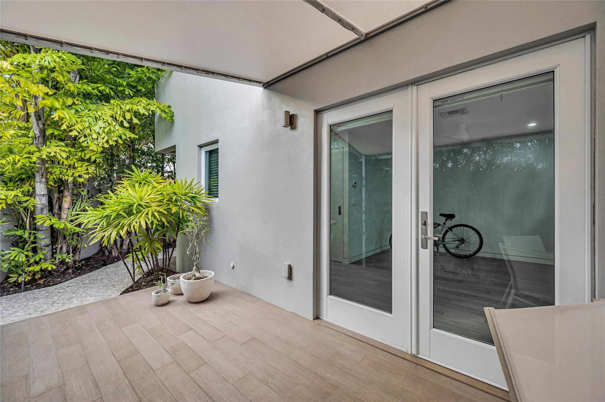 1200 NE 2nd Fort Lauderdale, FL 33301