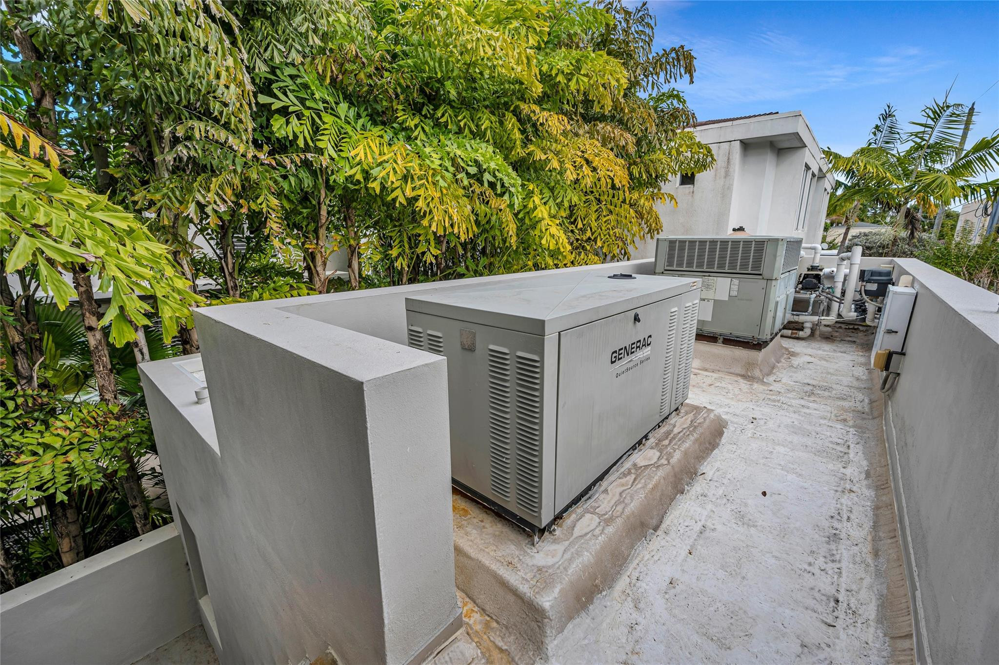 1200 NE 2nd Fort Lauderdale, FL 33301