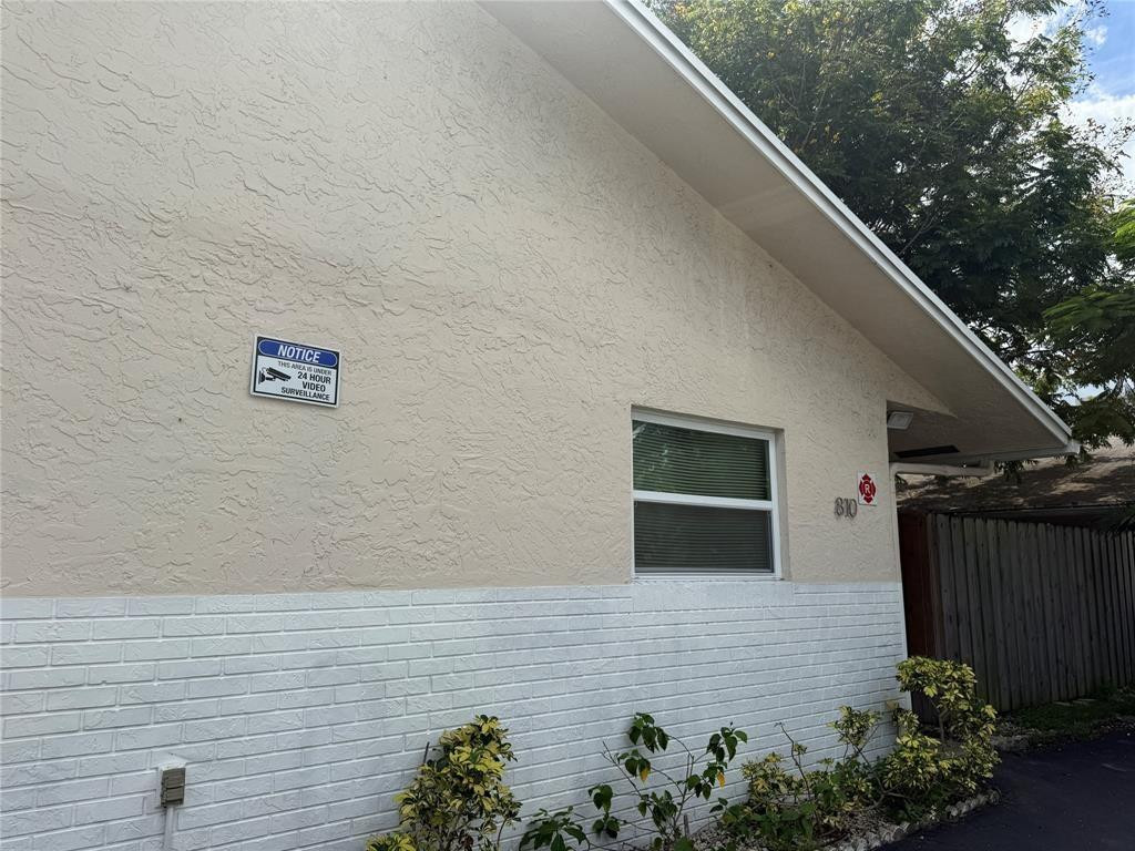 810 SE 18th #6 Fort Lauderdale, FL 33316