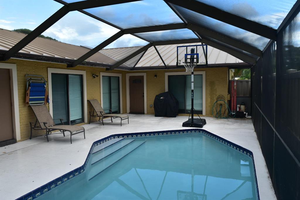 5866 Golden Eagle Cir