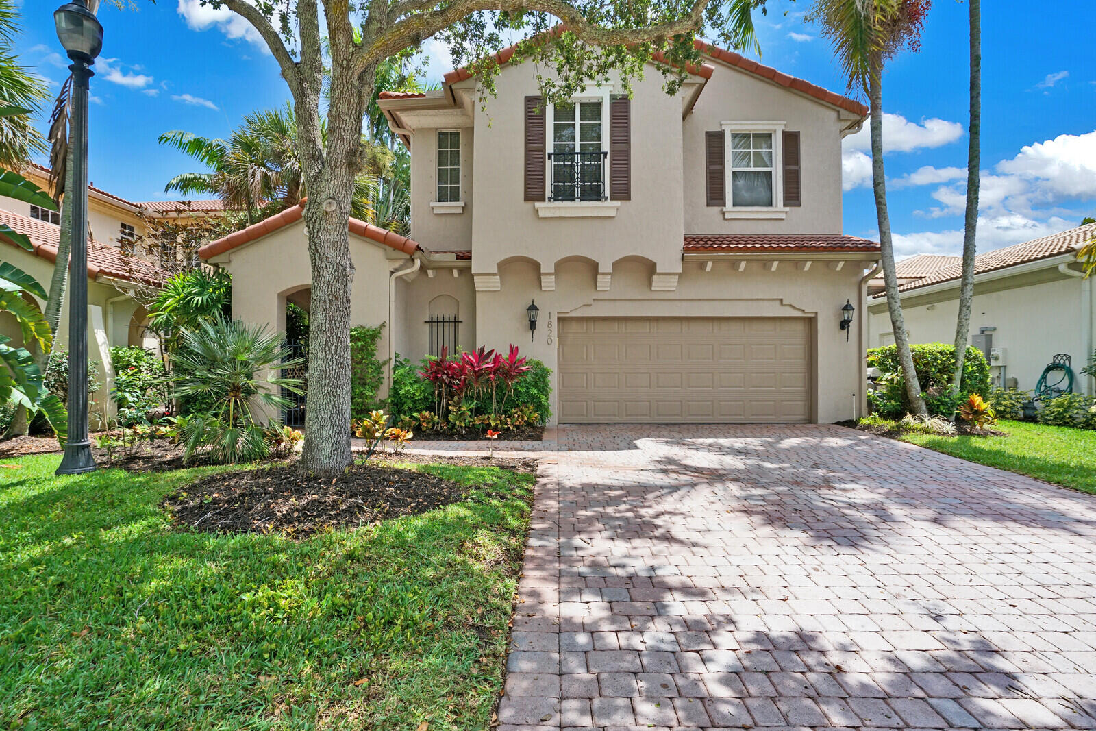 1820 Flower Dr