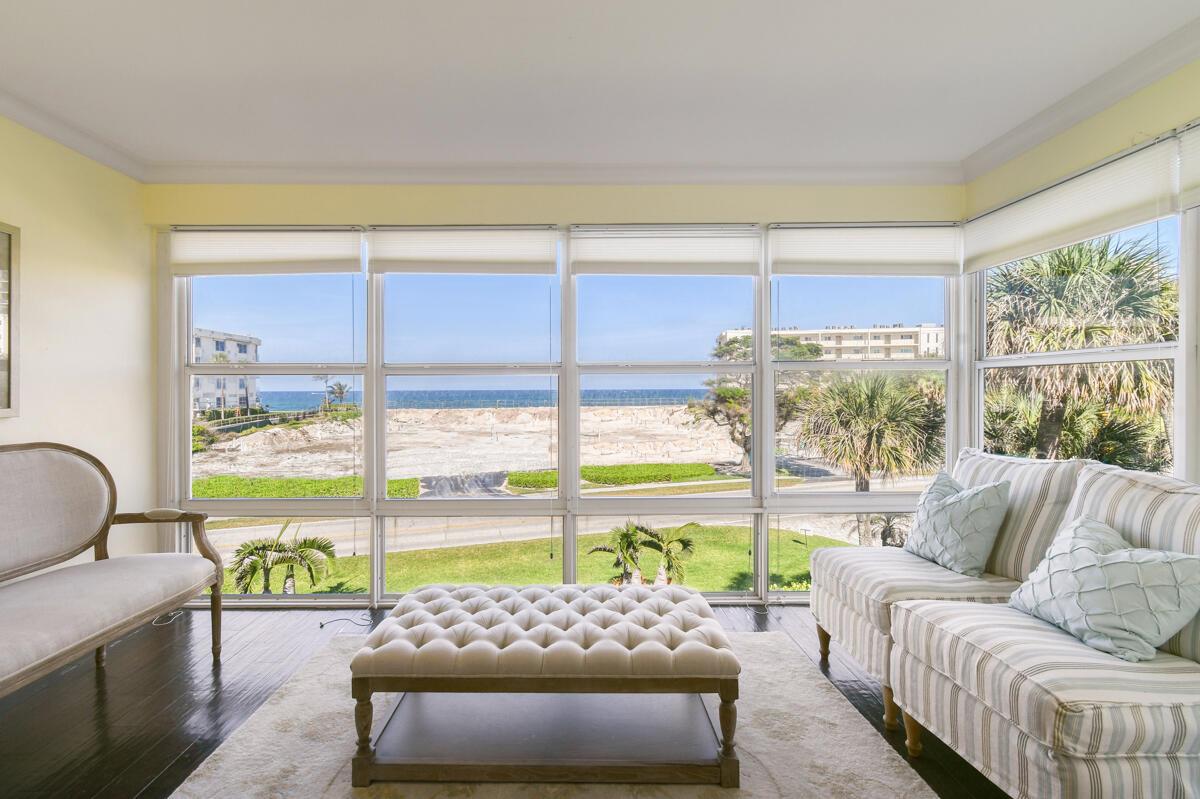 325 Beach Rd #301 Tequesta, FL 33469