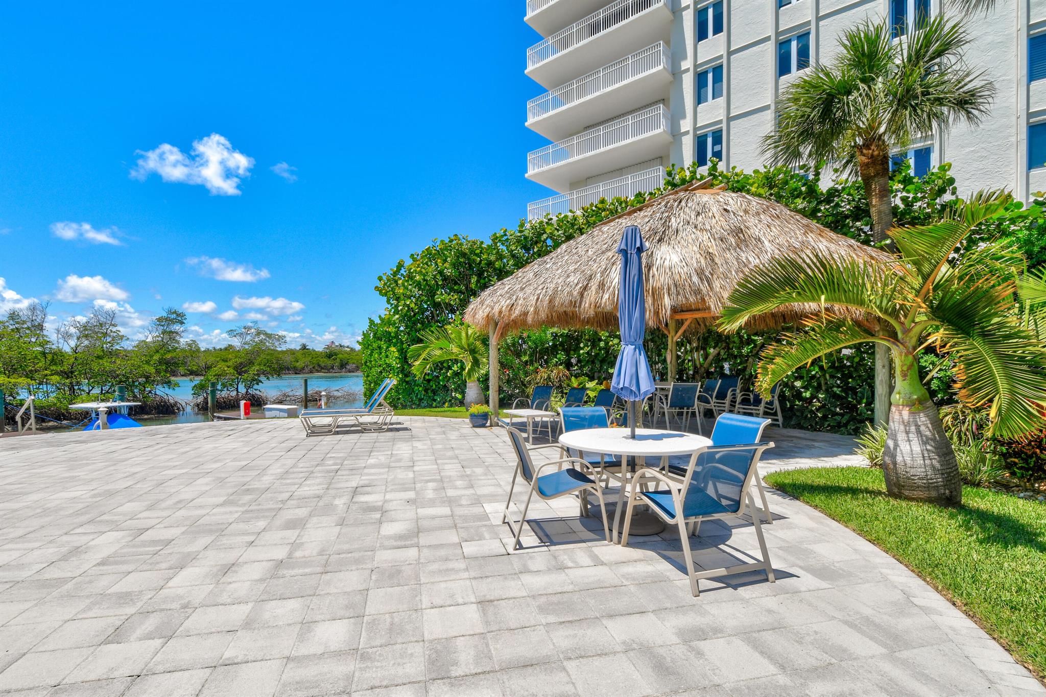 325 Beach Rd #301 Tequesta, FL 33469