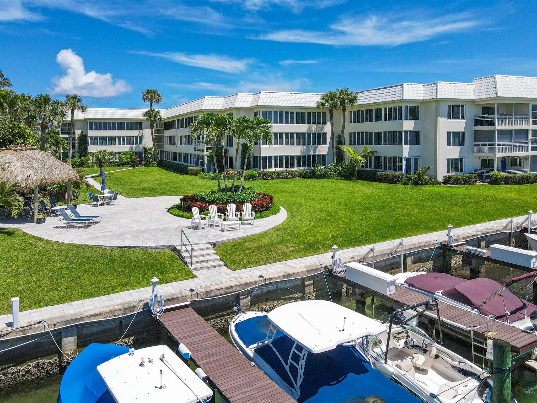 325 Beach Rd #301 Tequesta, FL 33469