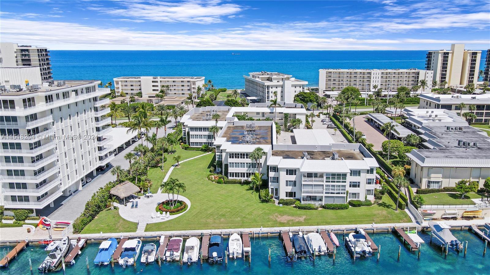 325 Beach Rd #301 Tequesta, FL 33469