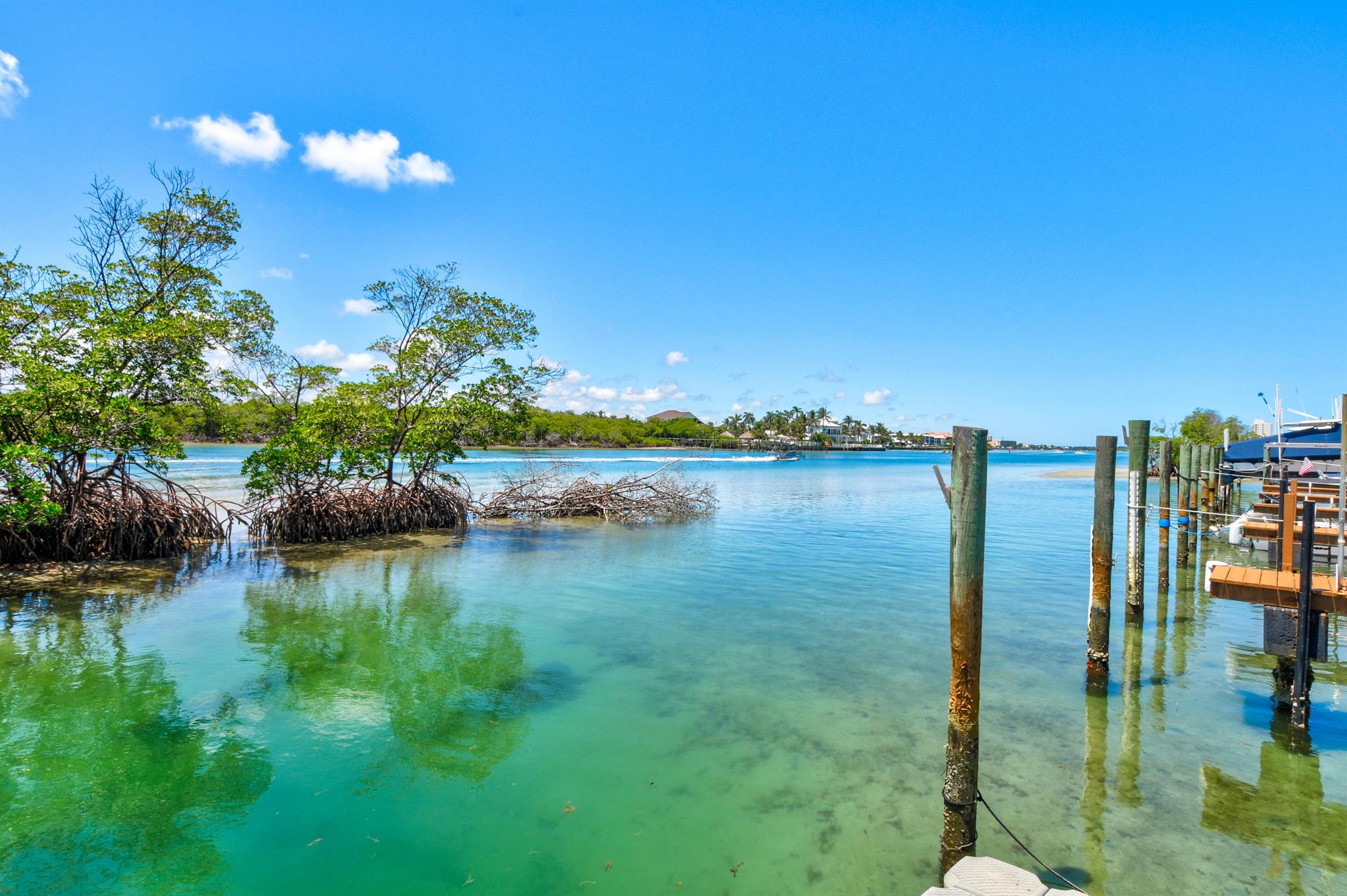 325 Beach Rd #301 Tequesta, FL 33469