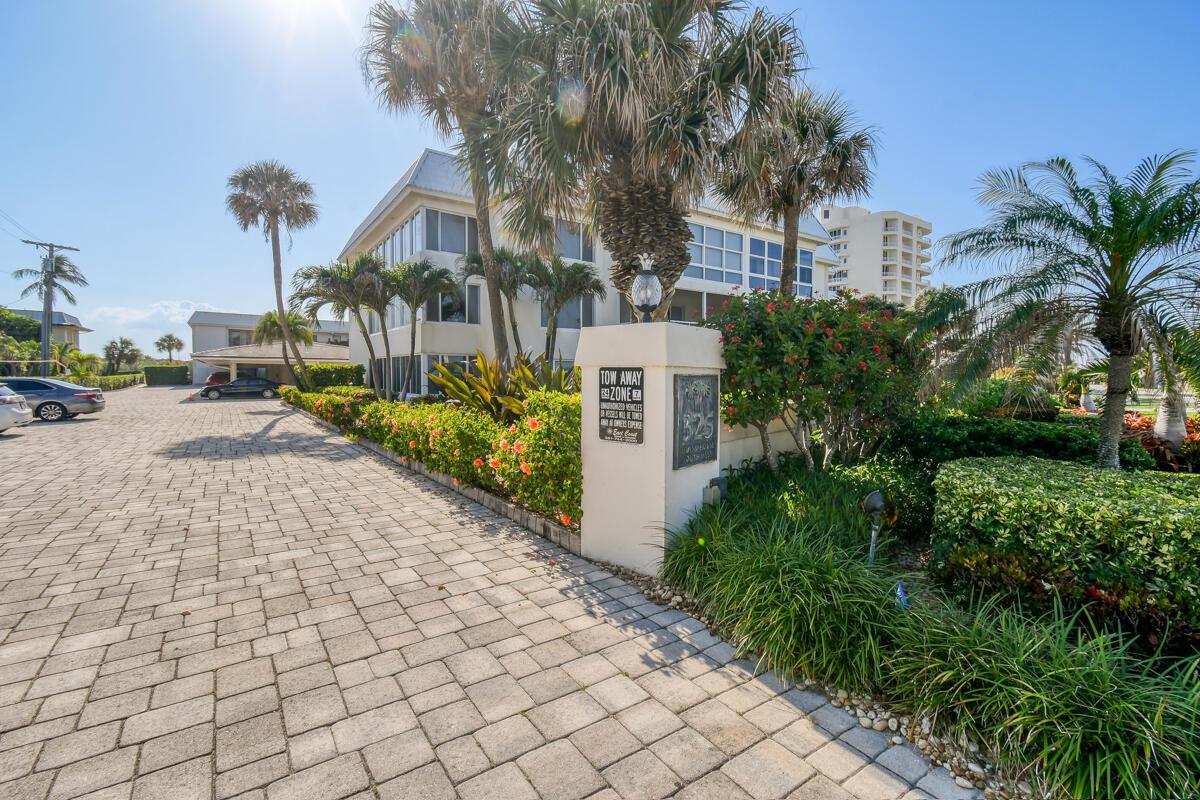 325 Beach Rd #301 Tequesta, FL 33469