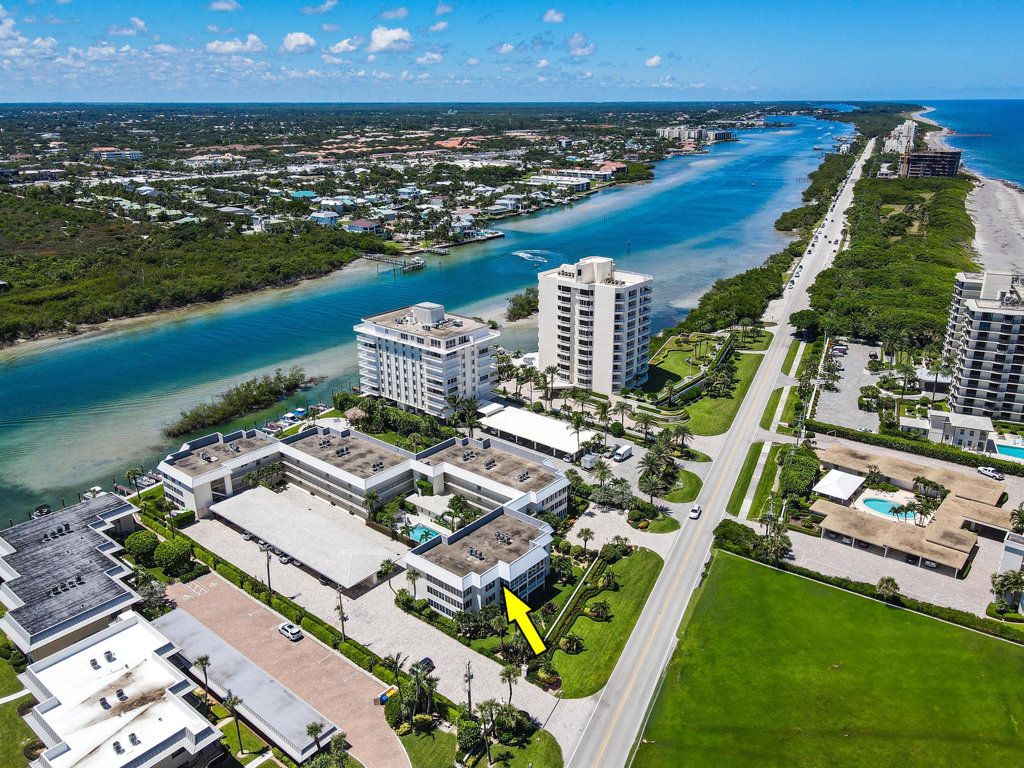 325 Beach Rd #301 Tequesta, FL 33469