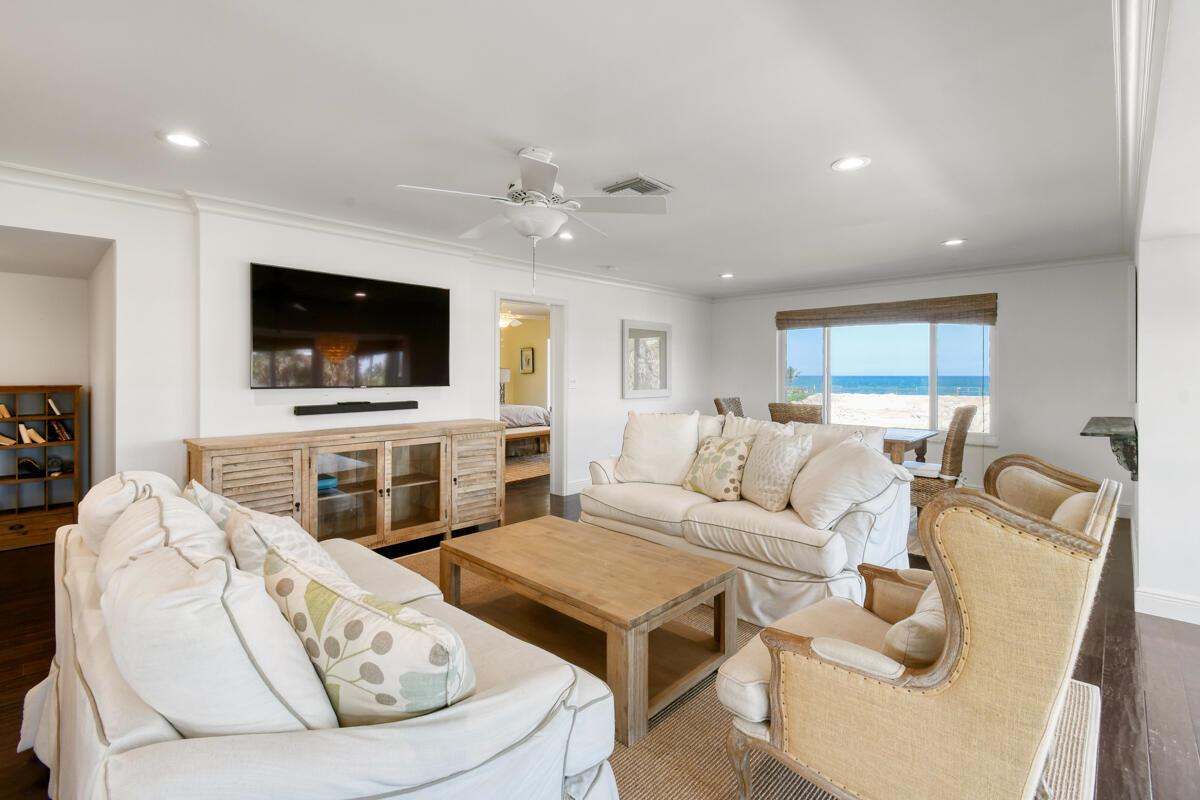 325 Beach Rd #301 Tequesta, FL 33469