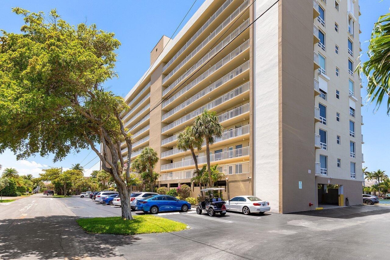 2611 N Riverside Dr #908 Pompano Beach, FL 33062