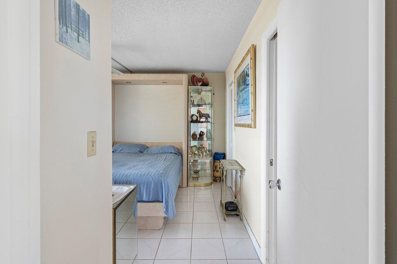 2611 N Riverside Dr #908 Pompano Beach, FL 33062