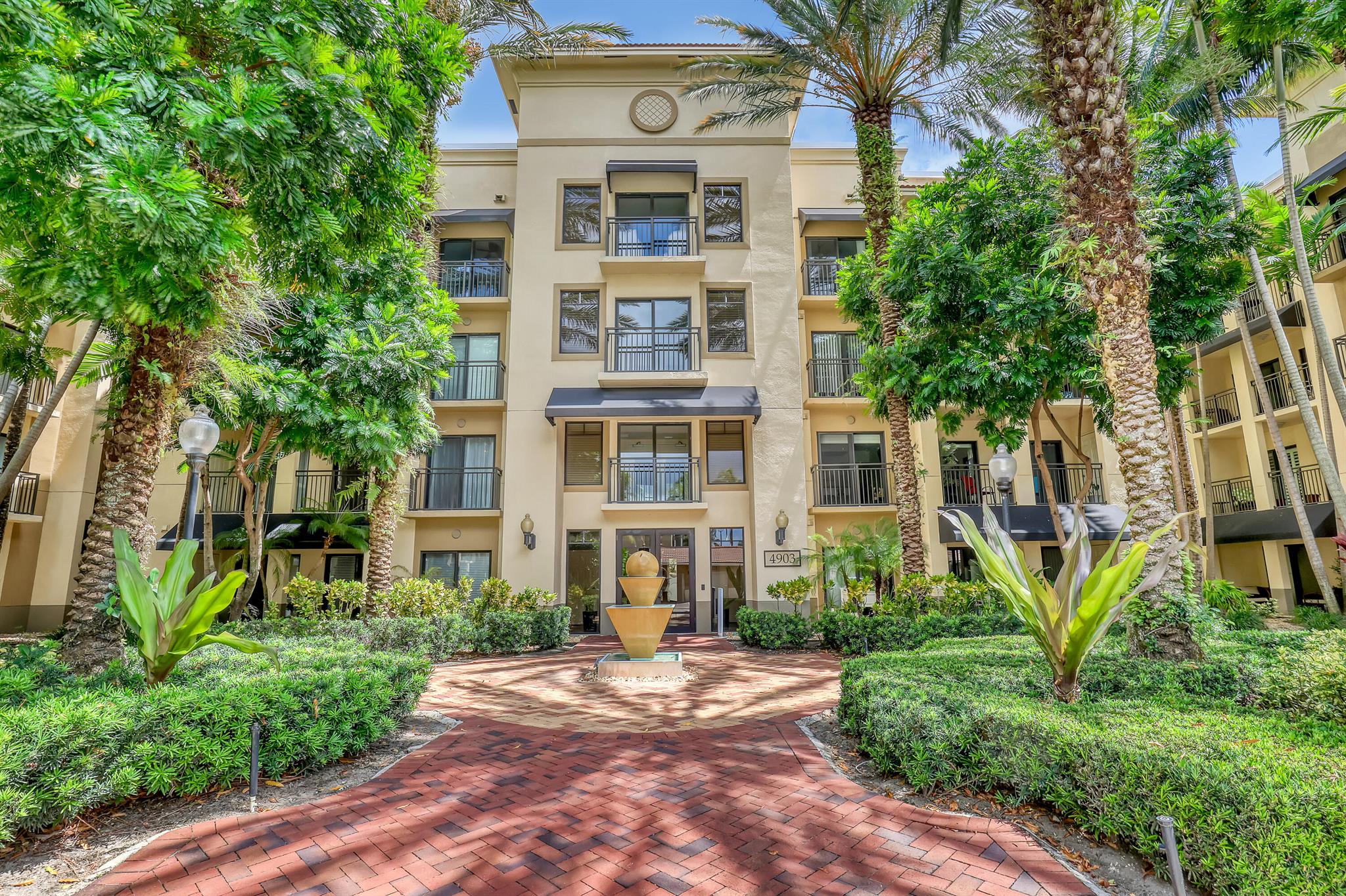 4903 Midtown Ln #3114
